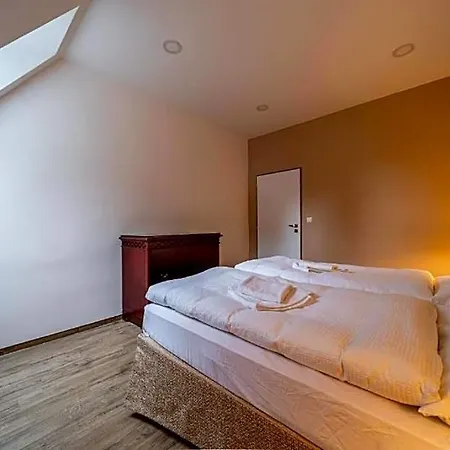 Mandát Hotel